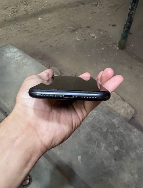 IPHONE XR PTA APPROVED 4