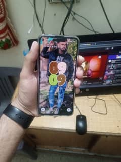 Google pixel 5a.   8gb. . 128gb condition 10/10