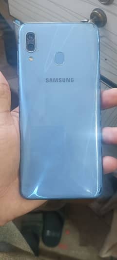 Samsung A30