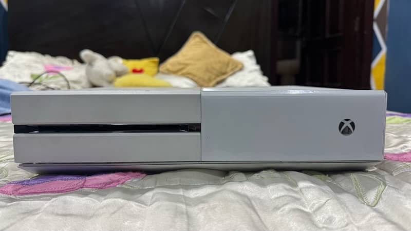 xbox 1 (500 GB) white 3