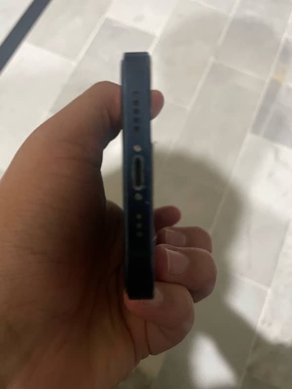 10/10 water pack 128GB  92 helath full ok WhatsApp no 03239114822 2