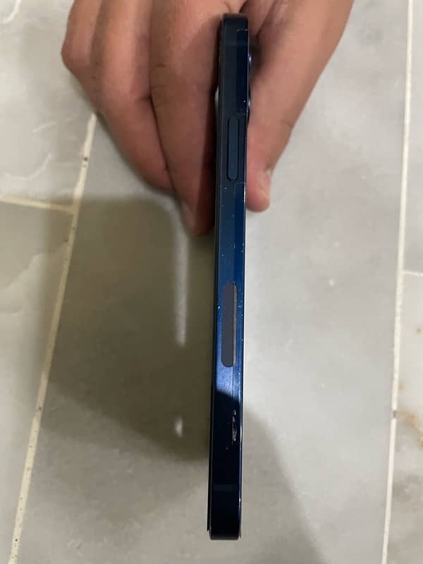 10/10 water pack 128GB  92 helath full ok WhatsApp no 03239114822 3