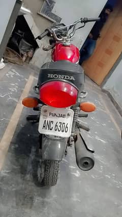 125 cc Red CLR 2021 model