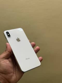 IPHONE Xsmax  (official Pta aproved)