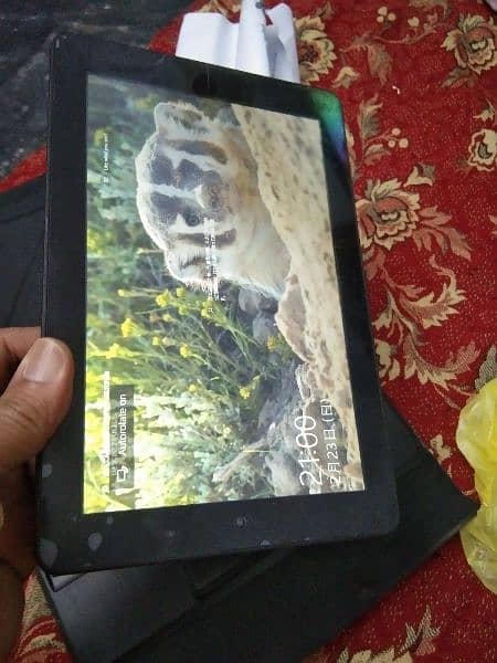 mini tuch screen labtop 8th genration 1