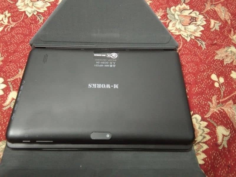 mini tuch screen labtop 8th genration 2