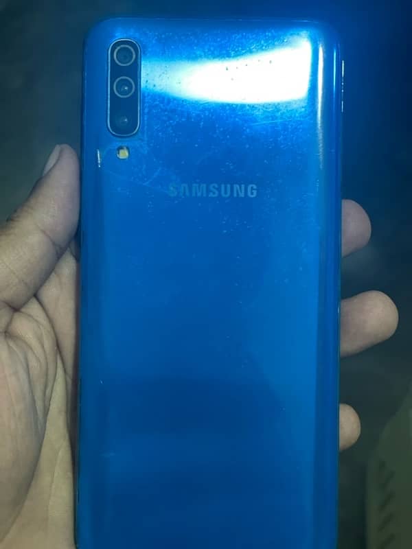 Samsung a50 3