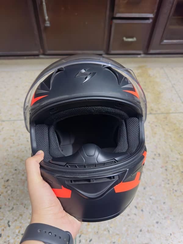 helmet 2