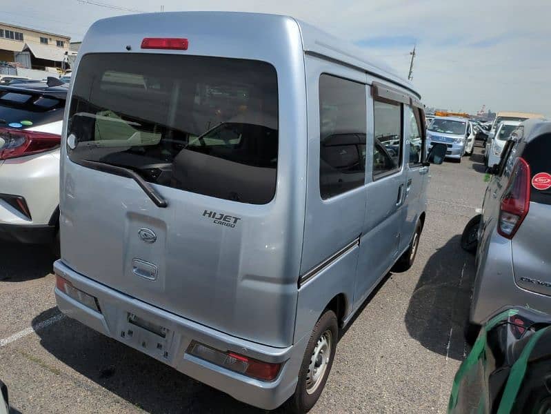 Daihatsu Hijet 2019 9