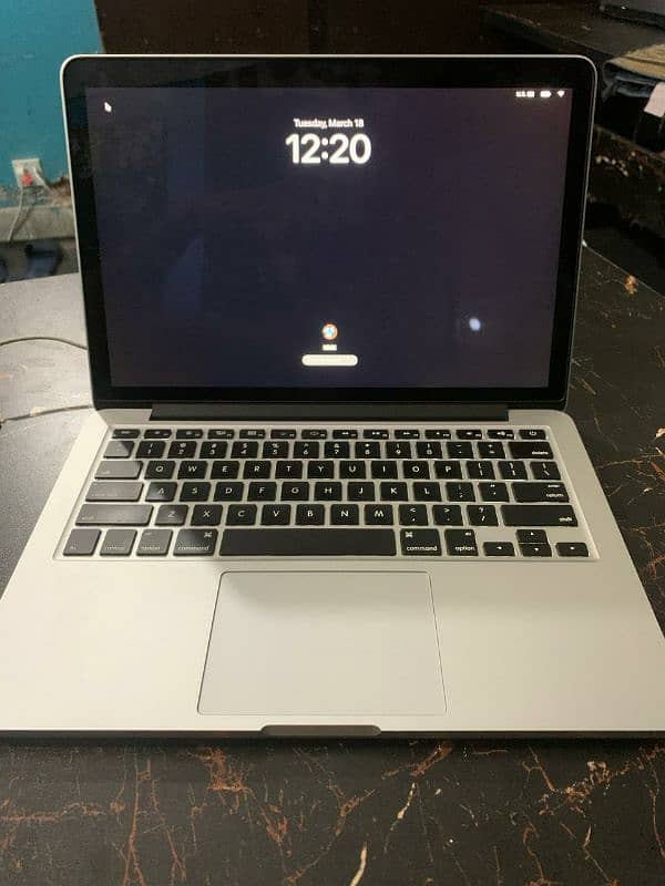 Mac book pro 0