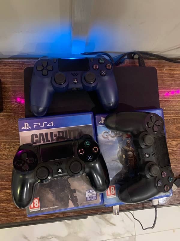 PS4 Slim 1 Tb 2