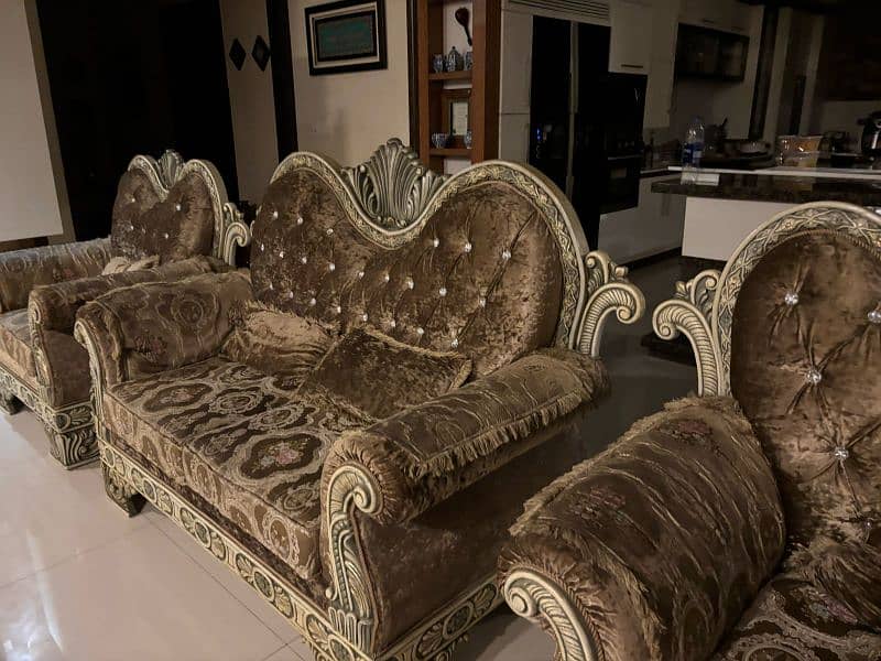 Royal Velvet Sofa Set 1