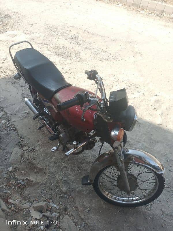 Honda CD70 2010 1