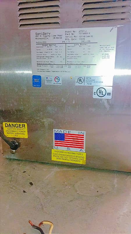 ice Cream machine 1 Handle with ice Sekhar USA 10