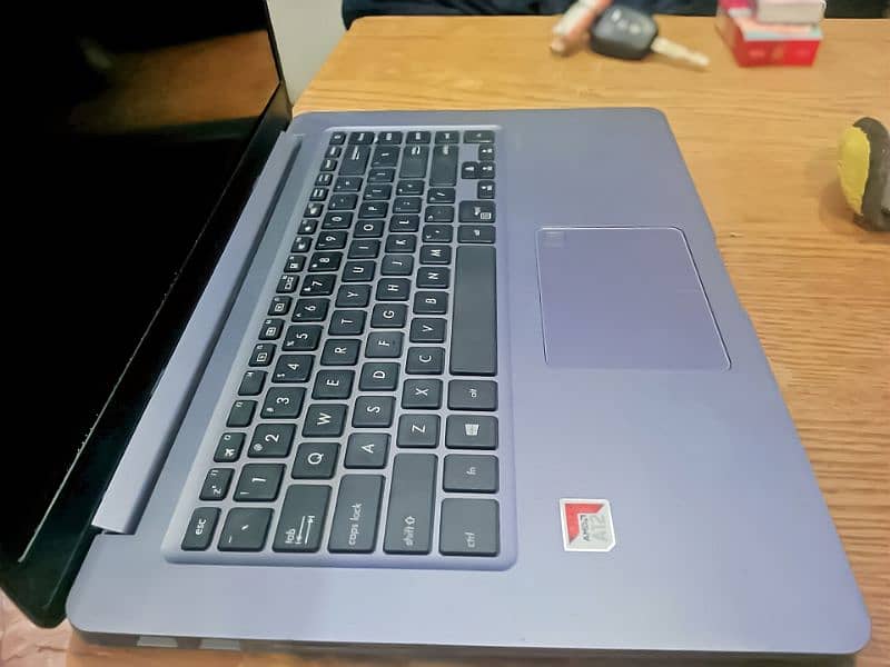 ASUS F10Q 1