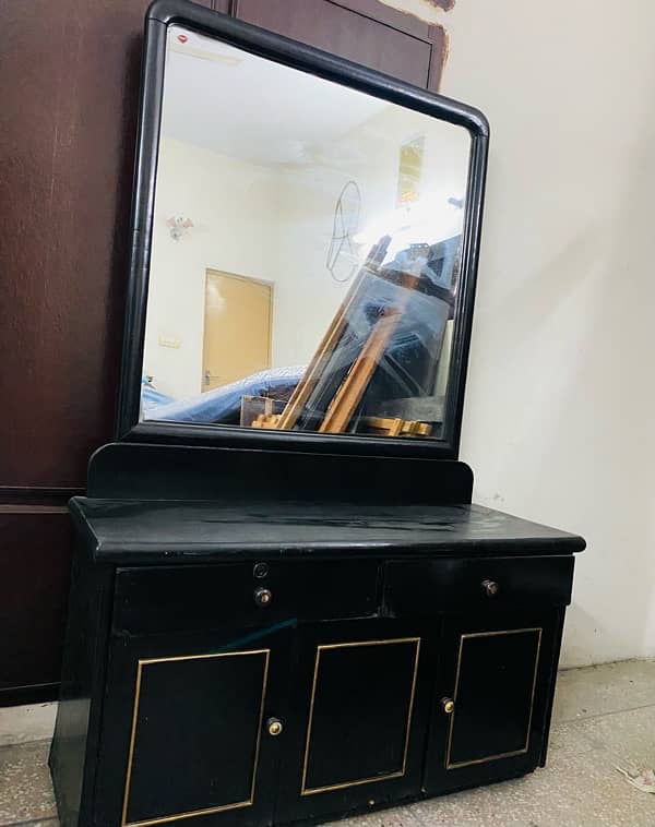 double bed with side tables and dressing - 0,3,0,1,7,1,0,4,4,0,0 15