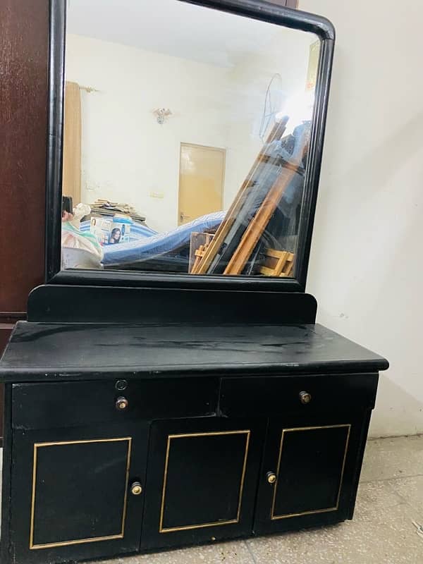 double bed with side tables and dressing - 0,3,0,1,7,1,0,4,4,0,0 18