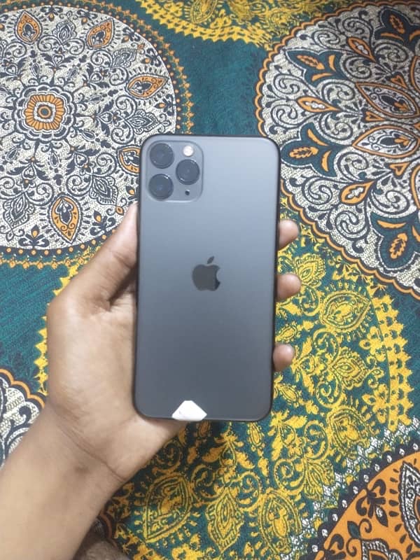 I phone 11 pro 0