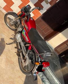 united 70 bike , 2021 model , 1799 km , all good , red color