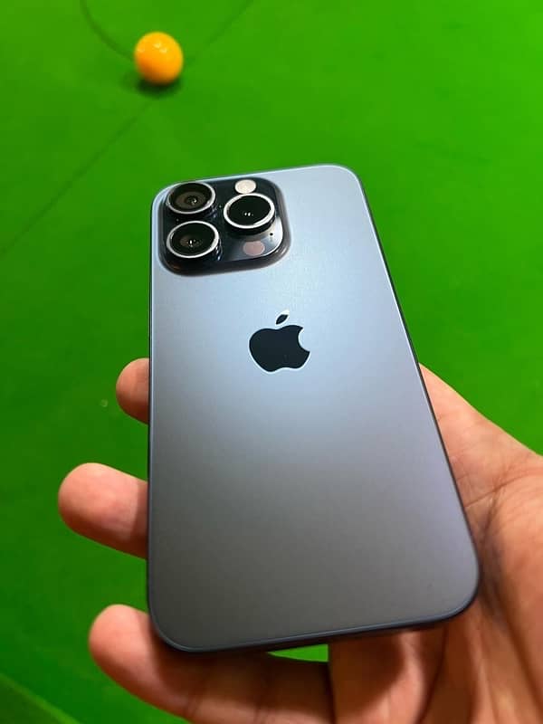 iphone 15 pro 2