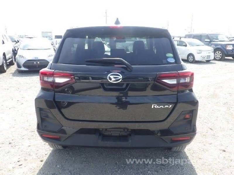 Daihatsu Rocky 2021 3