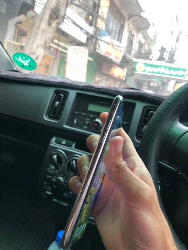 IPHONE X NON PTA 3