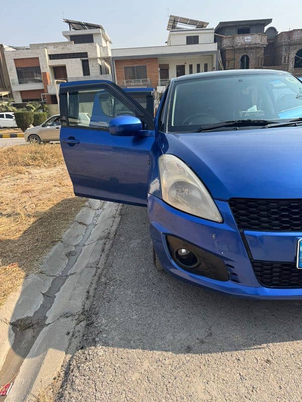 Suzuki Swift 2013 1