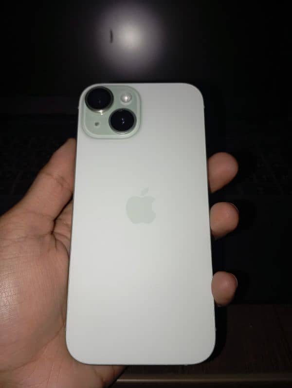 iPhone 15 0