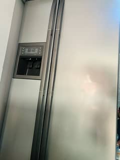 Samsung non-frost fridge 10/10 condition