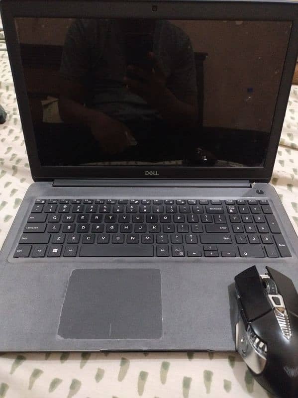 Dell latitude 3500 1