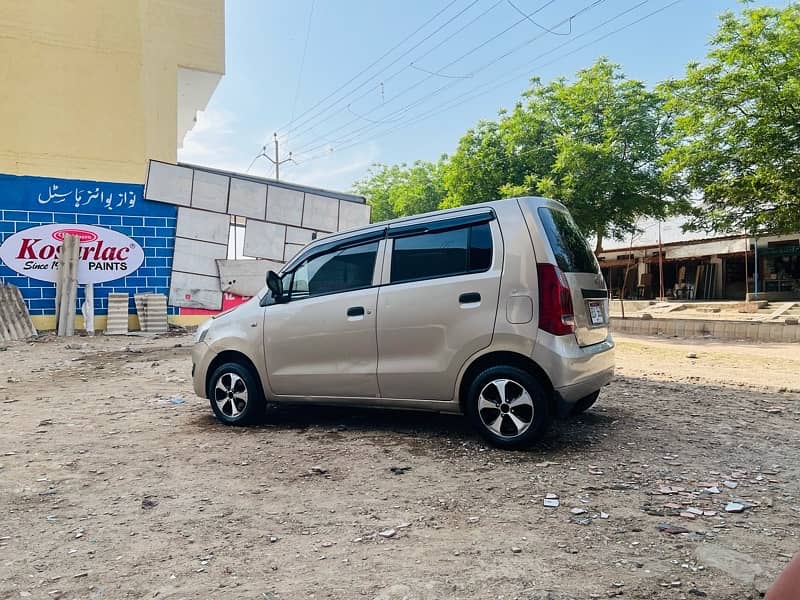 Suzuki Wagon R 2015 9