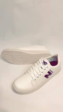 comfortable sneakers for men white  all size avail cash on delivery