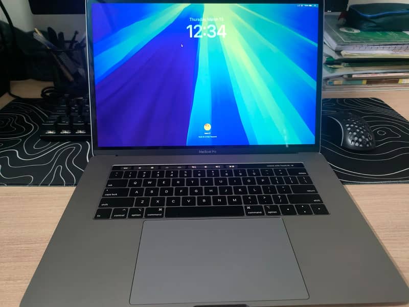 MacBook Pro 15" Core I9 2.4Ghz (8Cores 16MB Cache) URGENT SALE 1