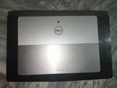 Dell i5-8th-7200 - 16gb ram 256 nvme touch glass crack and not working