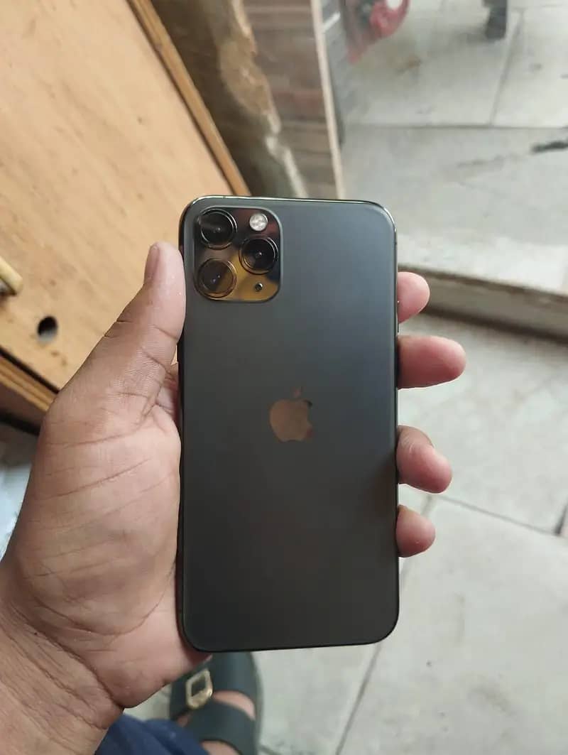 Apple iPhone 11 Pro 0