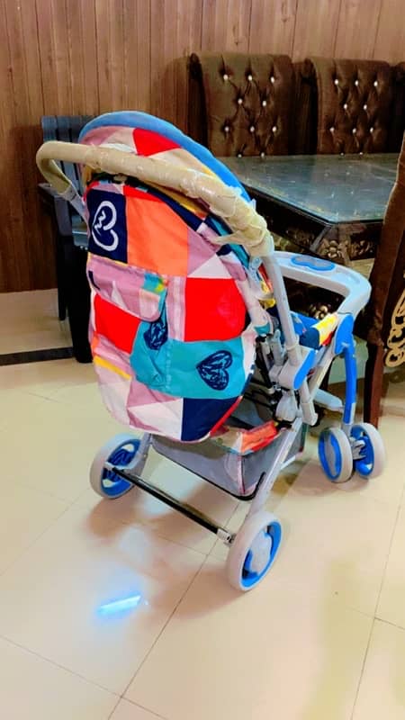 baby stroller / Pram 2