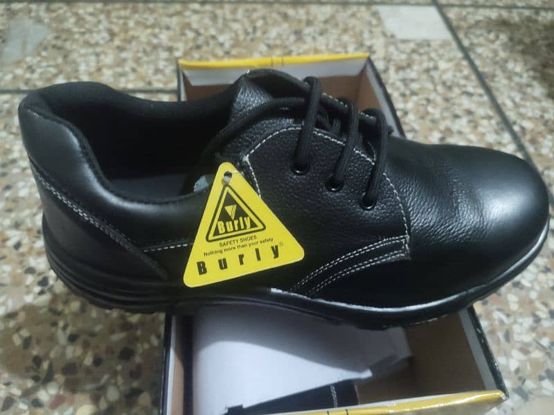 Burly Safety Shoe 4