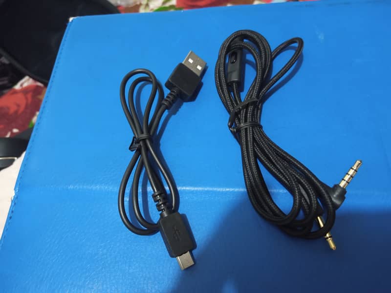 Bluetooth headphones with immersive, loud sound 6