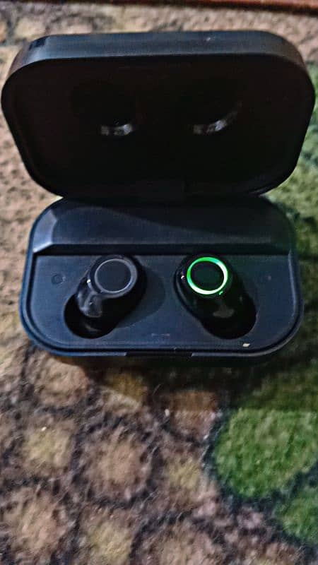 earbuds for sale 1