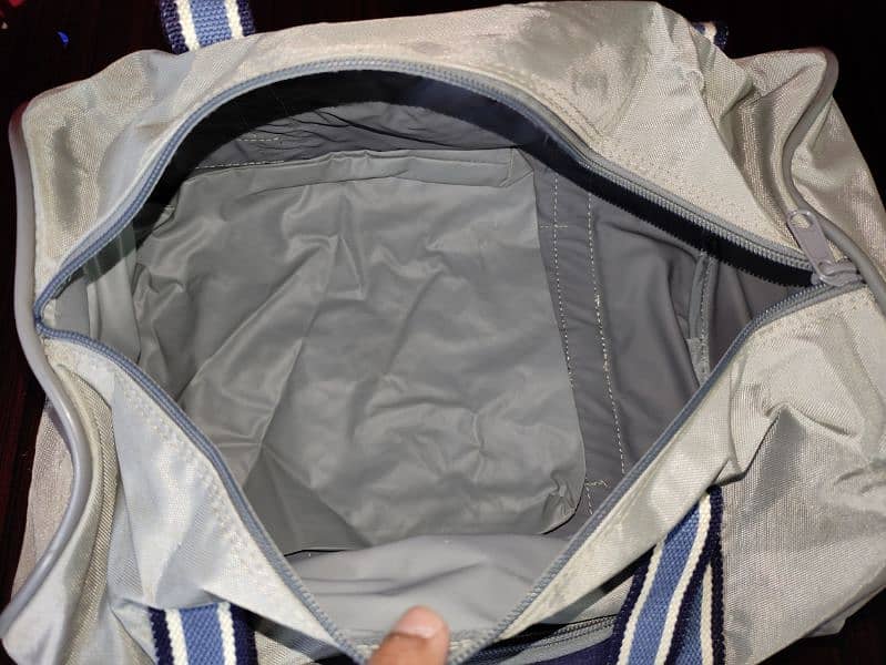 Pack of 4 Luggage Bags Duffle Bag Tote hand Bag Thermal Cooler Bag 7