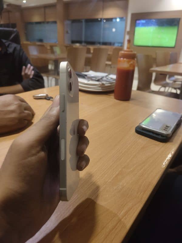 iPhone 12 white 128 1