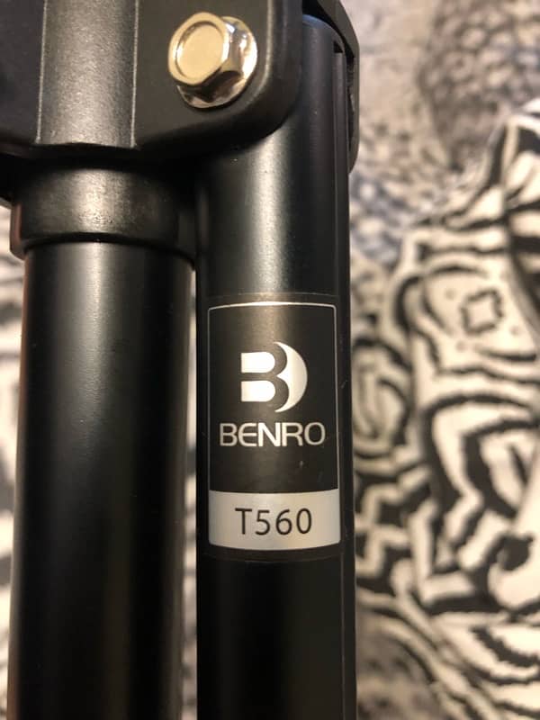 Benro T560 Tripod 0