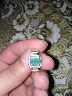 Emerald (zumurd) silver ring