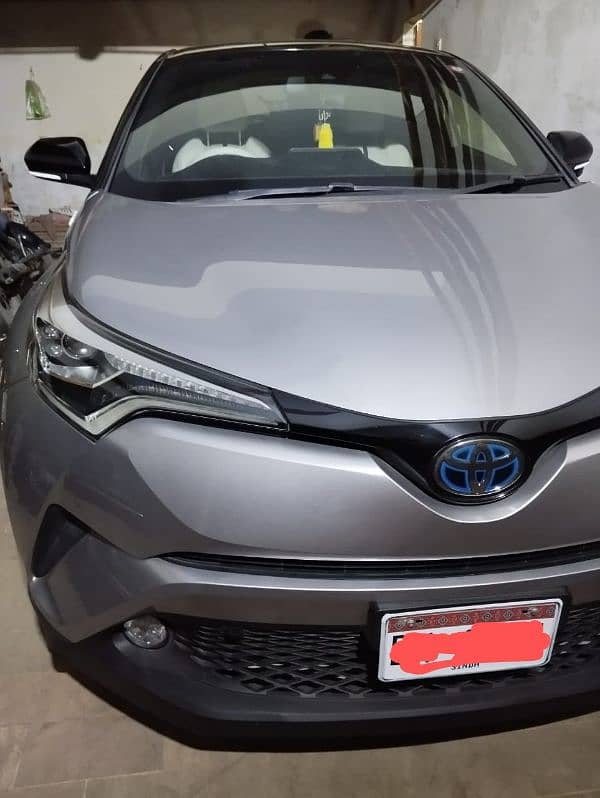 Toyota C-HR G LED 2