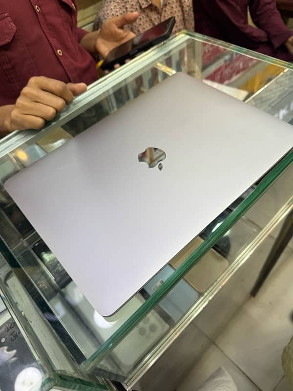 macbook air m1 1