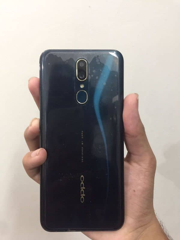 OPPO F11 0