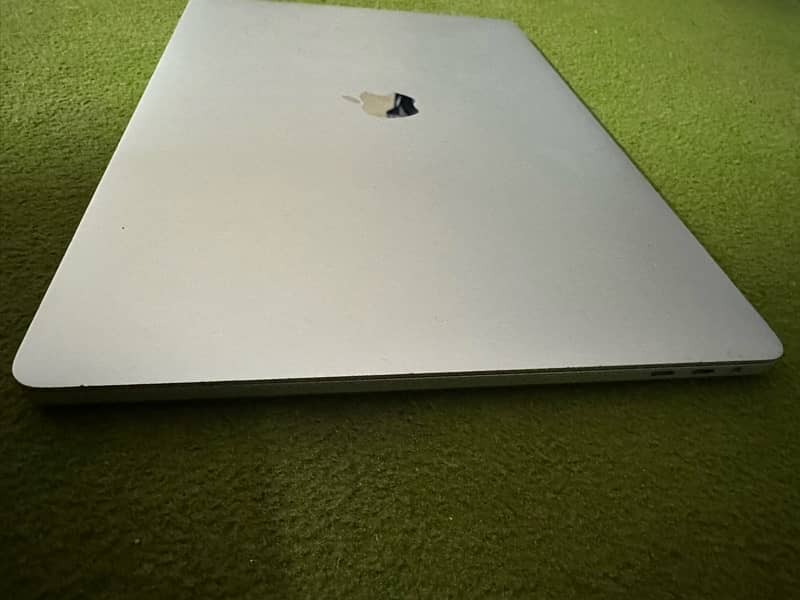 Macbook Pro 2018 1