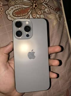 I phone 15 pro max 256 GB Natural