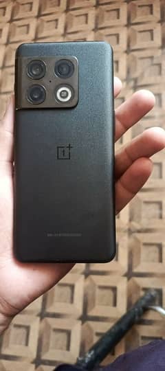 One plus 10 pro 8 gb 128 gb 10/10 condition