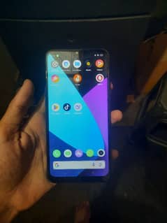 realme 3 4/64